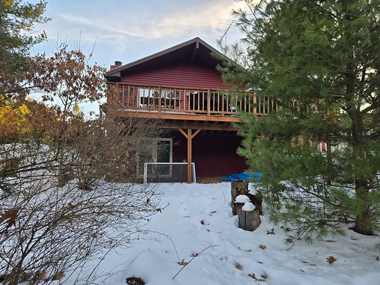| Troyer Roofing and Construction deck-wood-wide