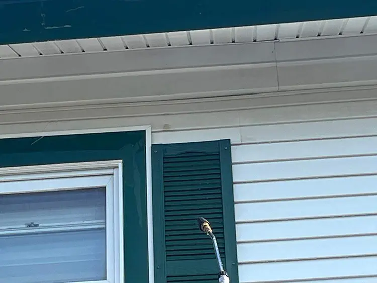 | Troyer Roofing and Construction siding-window-trim-detail
