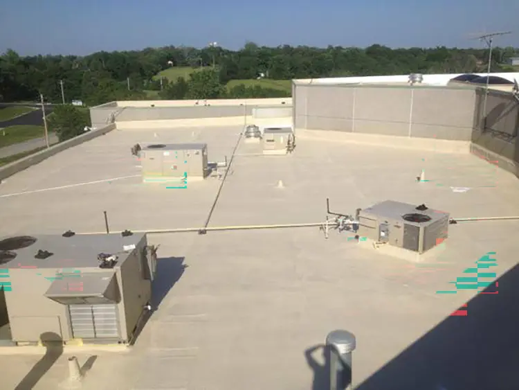 spray-foam-commercial-roof