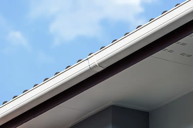 white-soffit-fascia